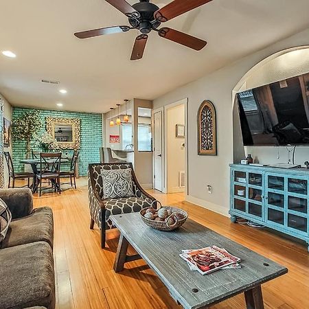 Quiet Plaza Two Bedroom 2 Bathroom 캔자스시티 외부 사진