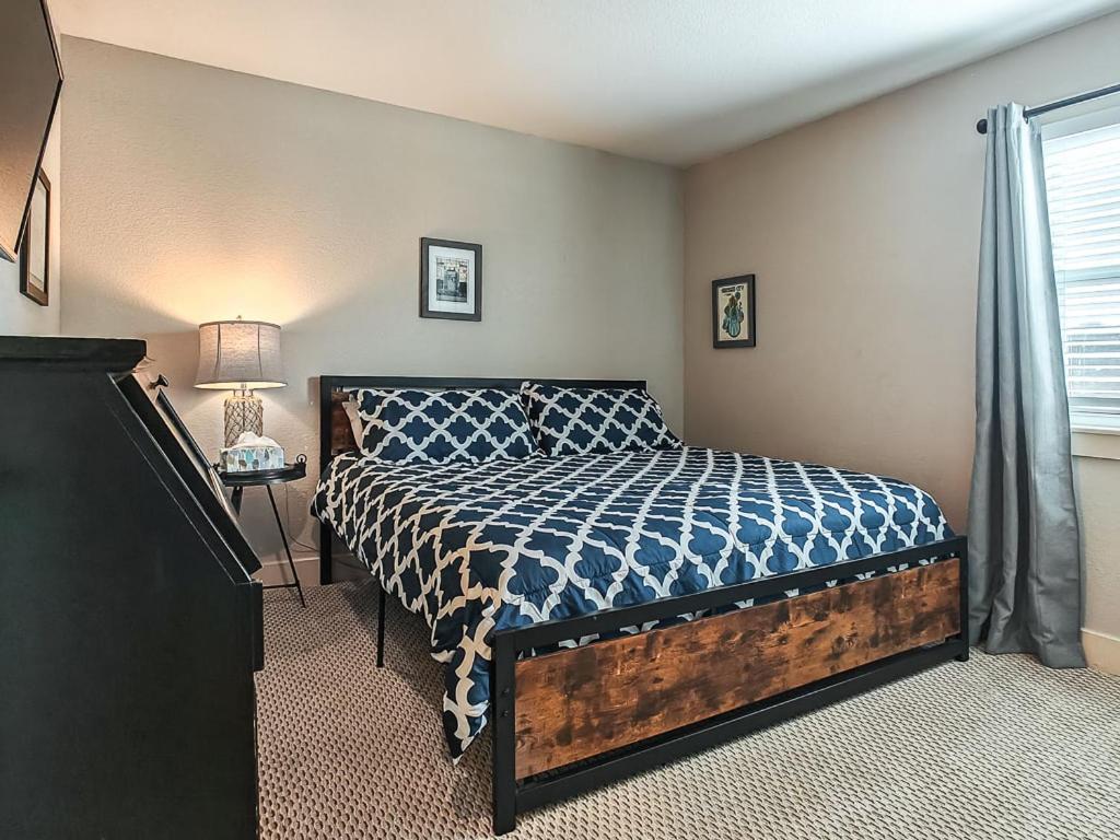 Quiet Plaza Two Bedroom 2 Bathroom 캔자스시티 외부 사진